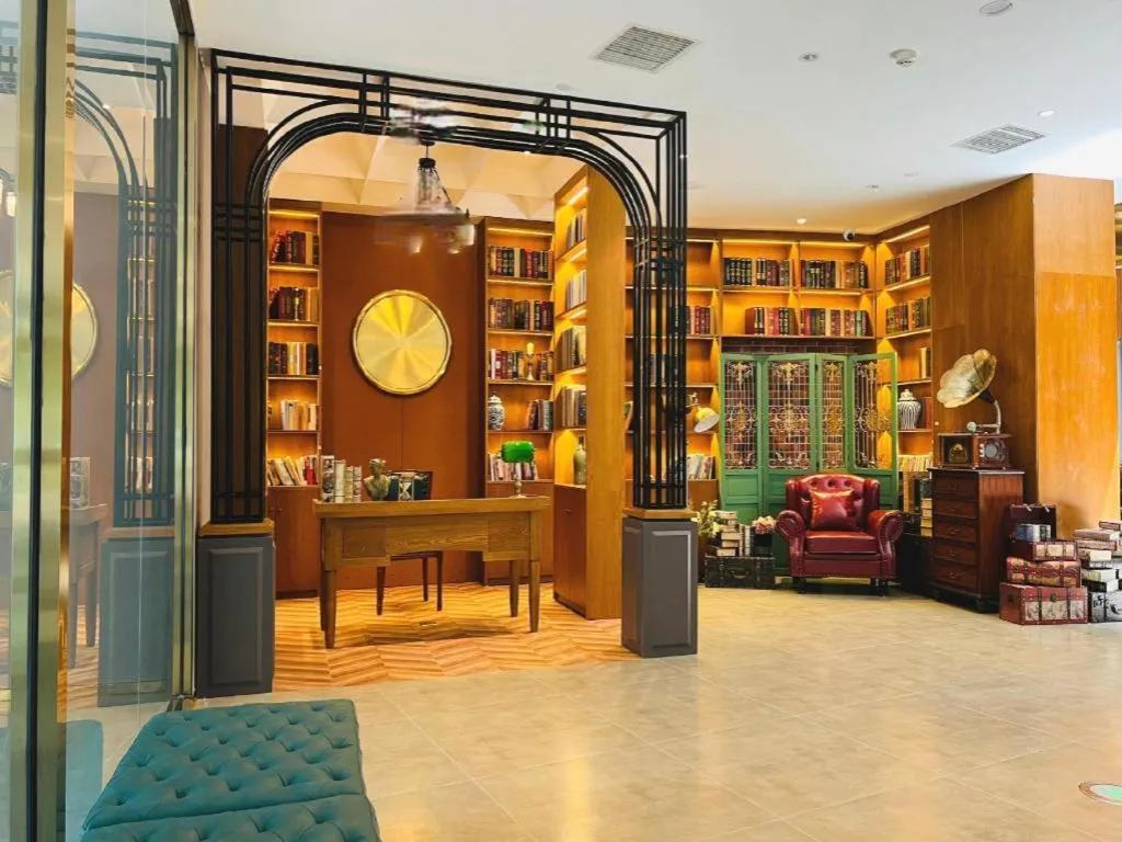 James Joyce Coffetel Tianjing First Central Hospital Nankai University