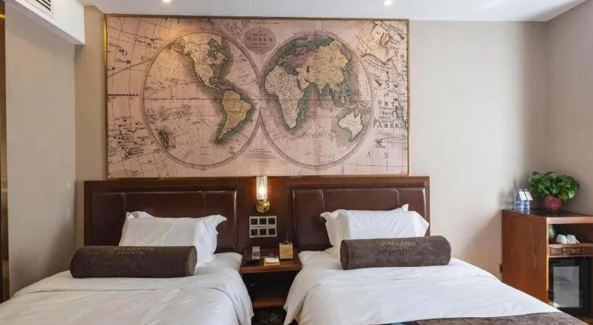 Bed in James Joyce Coffetel Tianjing First Central Hospital Nankai University