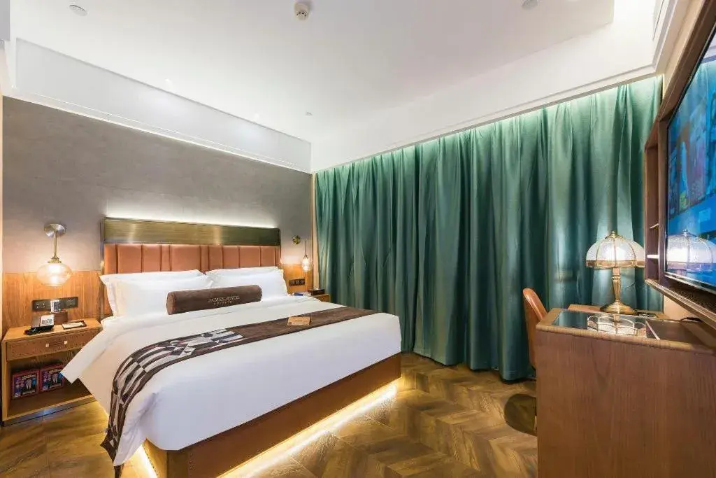 Bed in James Joyce Coffetel Tianjing First Central Hospital Nankai University Bed in James Joyce Coffetel Tianjing First Central Hospital Nankai University