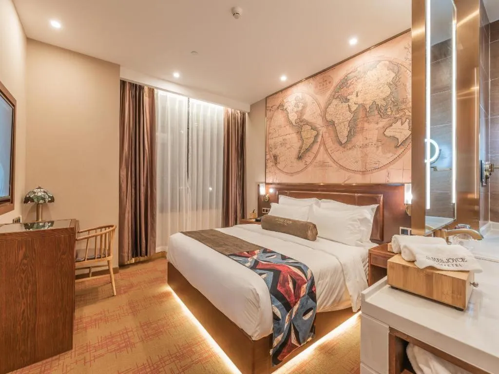 Bed in James Joyce Coffetel Tianjing First Central Hospital Nankai University