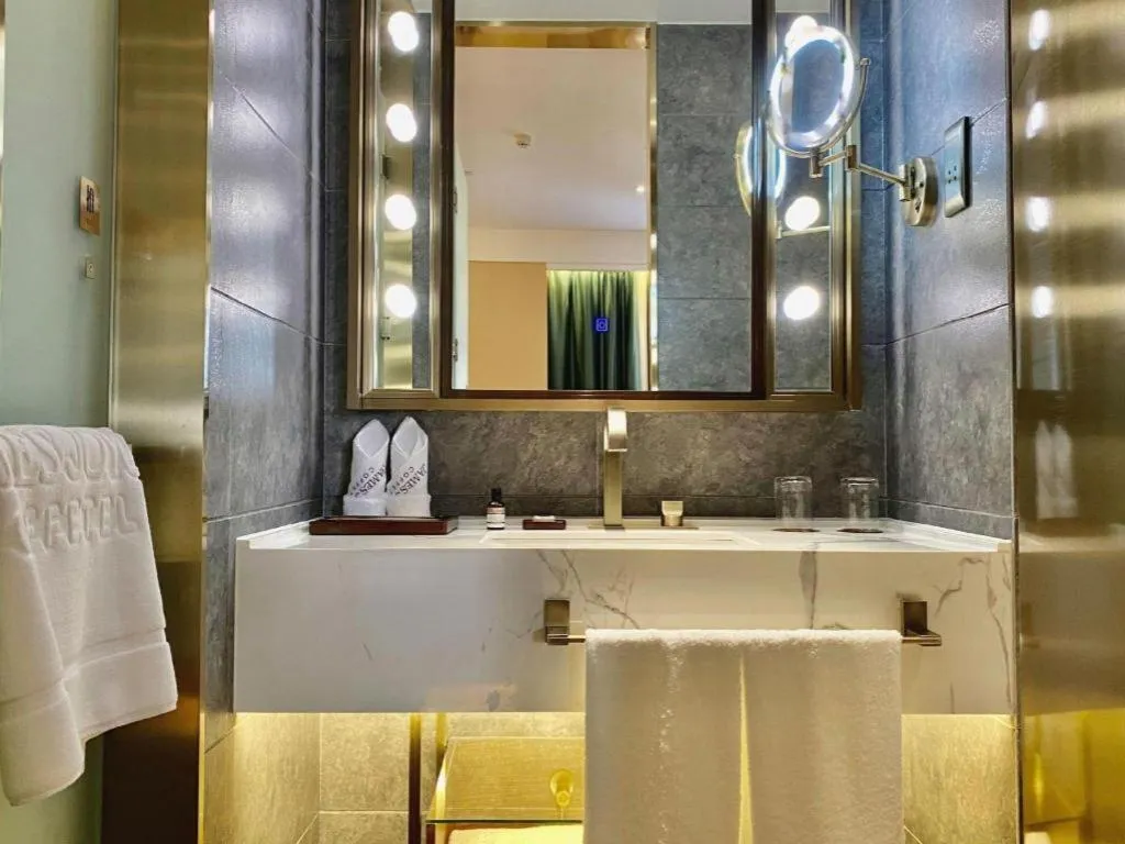 James Joyce Coffetel Tianjing First Central Hospital Nankai University