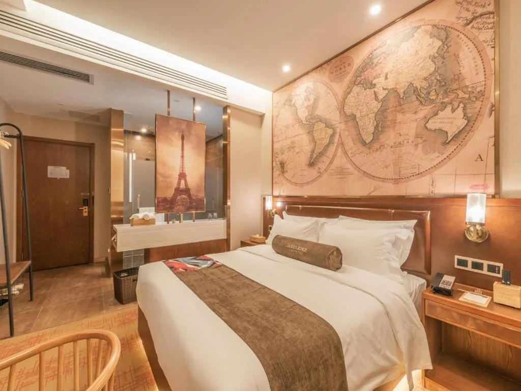 Bed in James Joyce Coffetel Tianjing First Central Hospital Nankai University