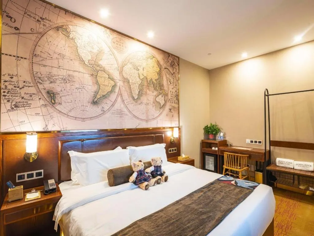 Bed in James Joyce Coffetel Tianjing First Central Hospital Nankai University