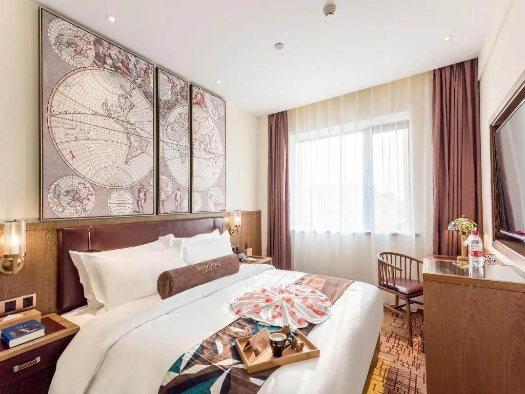 Bed in James Joyce Coffetel Beijing Yizhuang Development Zone Chicheng Times Square