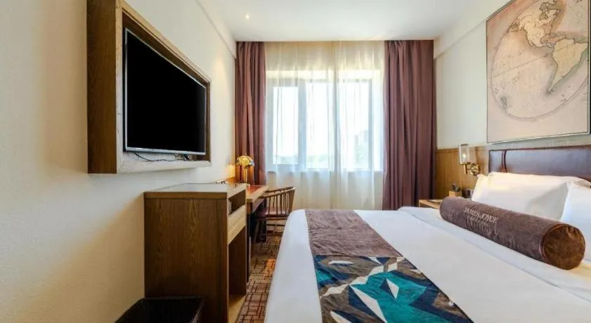 Bed in James Joyce Coffetel Beijing Yizhuang Development Zone Chicheng Times Square