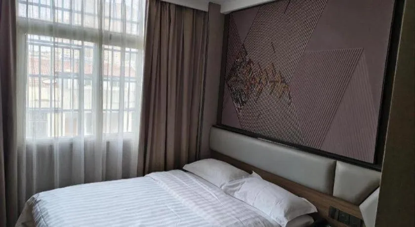 Bed in IU Hotel Xianning Railway Station