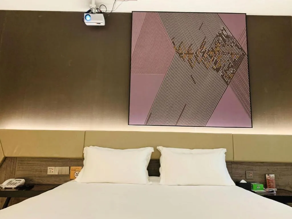Bed in IU Hotel Lanzhou New District Airport Ruiling International