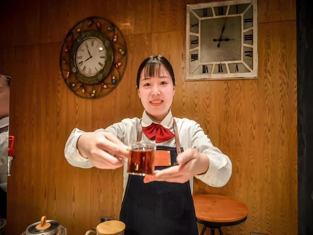 James Joyce Coffetel Luoyang Longmen High-speed Railway Station Baolong Plaza