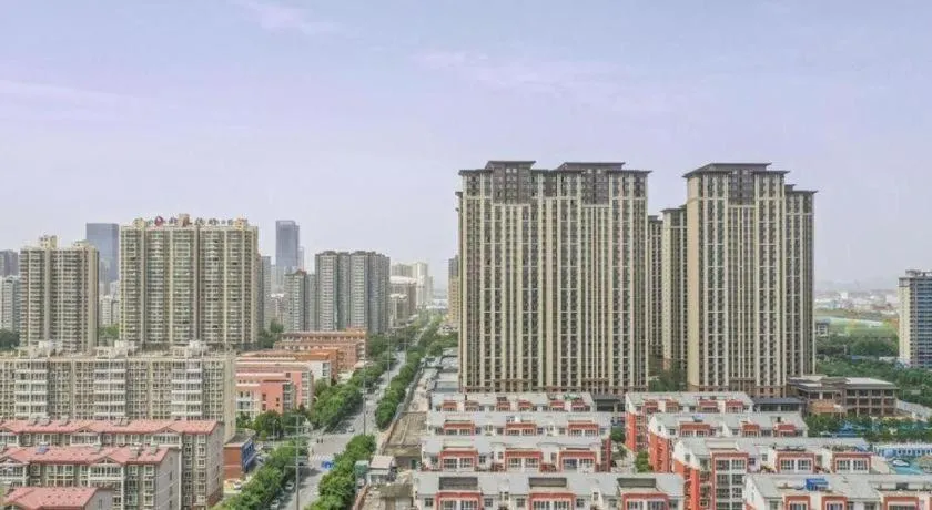 James Joyce Coffetel Luoyang Longmen High-speed Railway Station Baolong Plaza