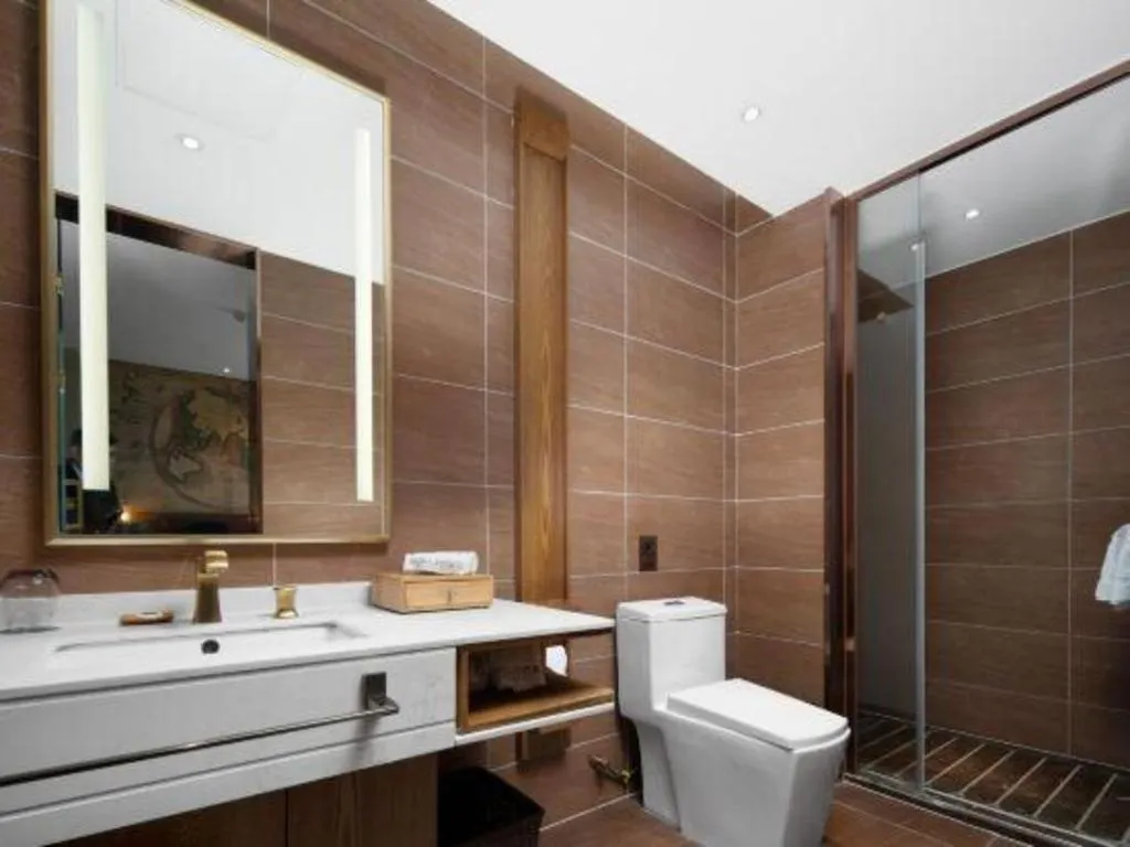 James Joyce Coffetel Luoyang Longmen High-speed Railway Station Baolong Plaza