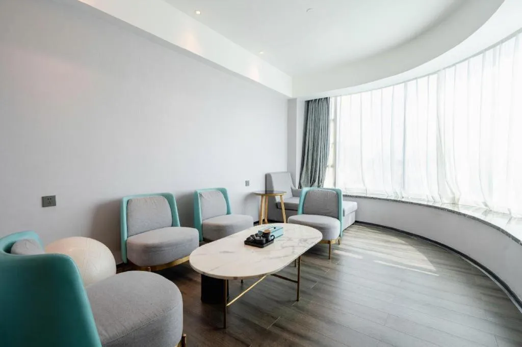 Xana Lite Huizhou Railway Station