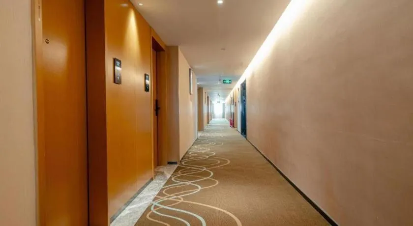 Xana Lite Huizhou Railway Station