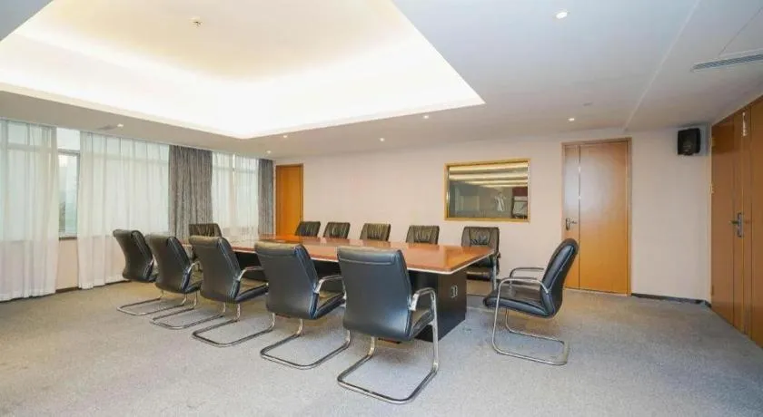 Xana Lite Huizhou Railway Station