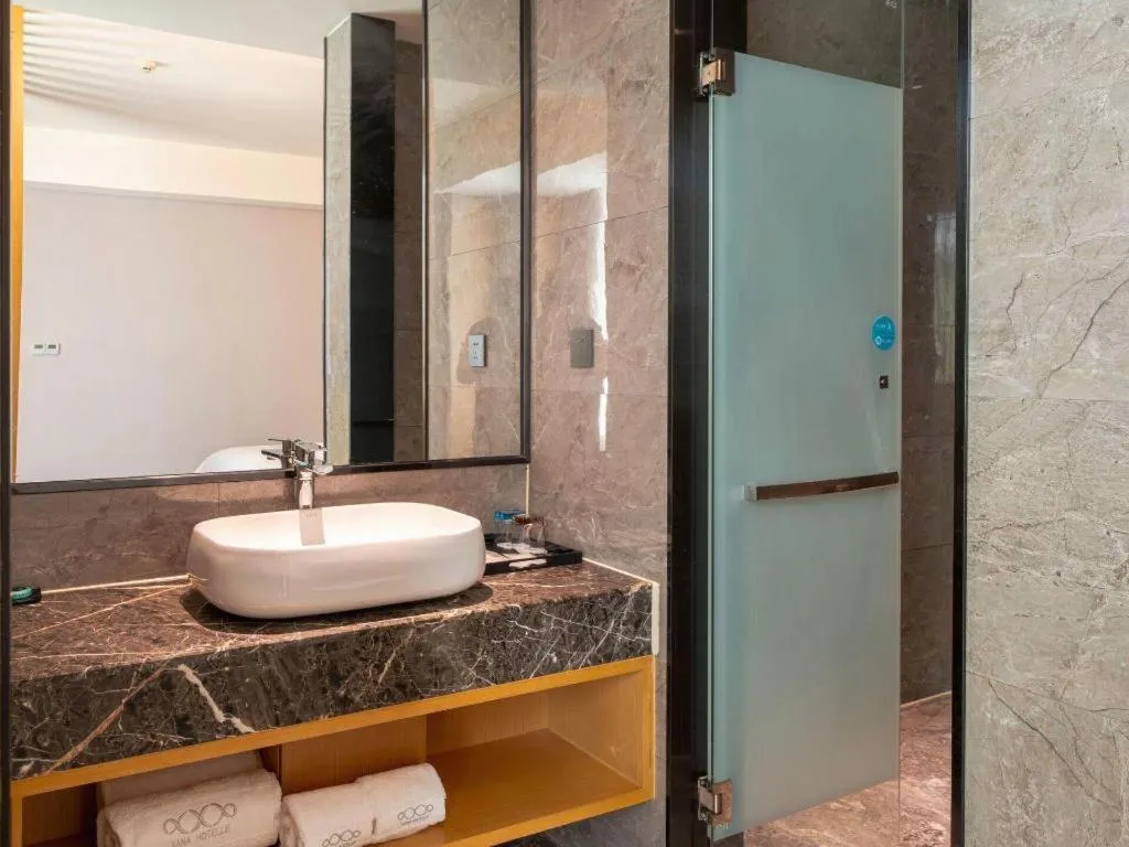 Xana Lite Huizhou Railway Station