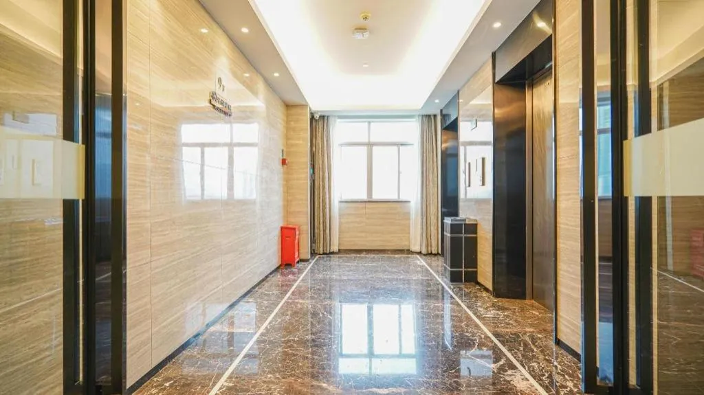 Xana Lite Huizhou Railway Station