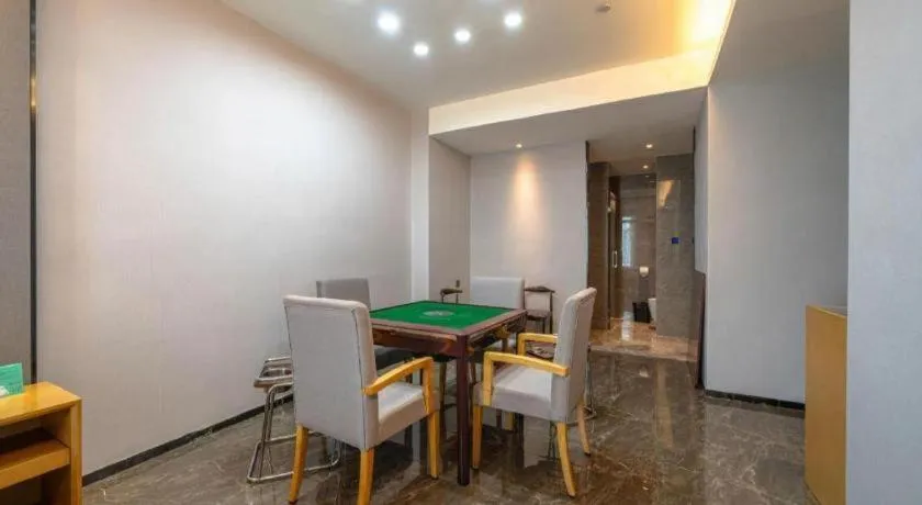 Xana Lite Huizhou Railway Station