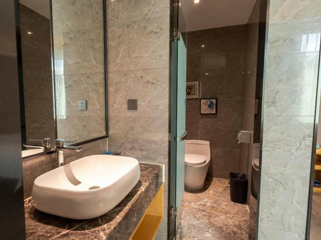 Xana Lite Huizhou Railway Station