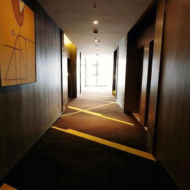 Bed in IU Hotel Chongqing Airport T3 Terminal