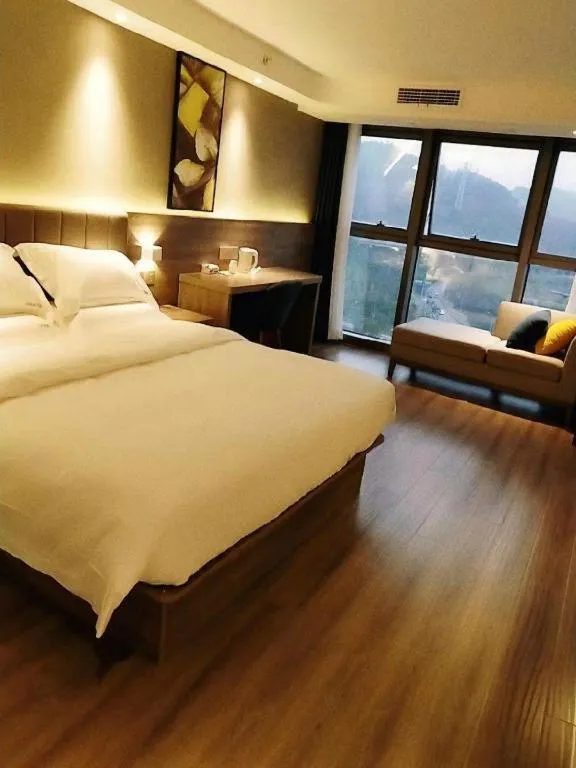 Bed in IU Hotel Chongqing Airport T3 Terminal