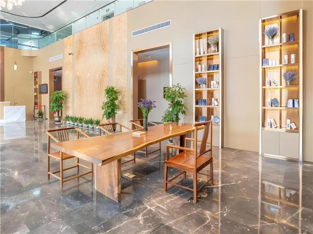 Lavande Hotel Huazhou Beijing Road