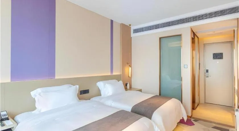 Bed in Lavande Hotel Huazhou Beijing Road