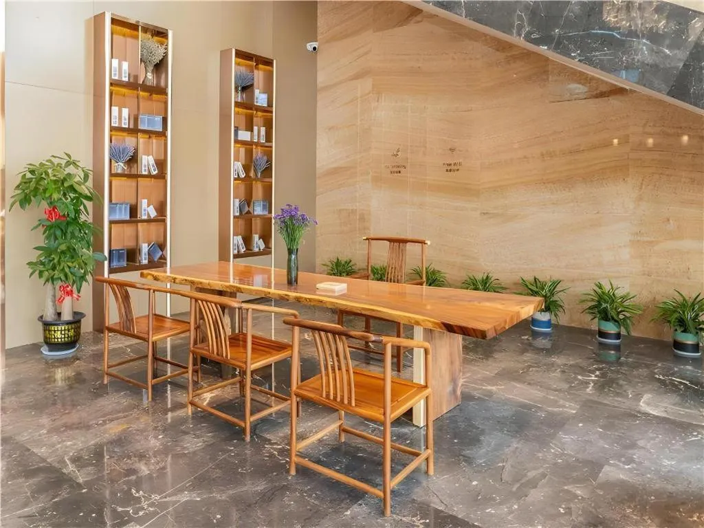 Lavande Hotel Huazhou Beijing Road