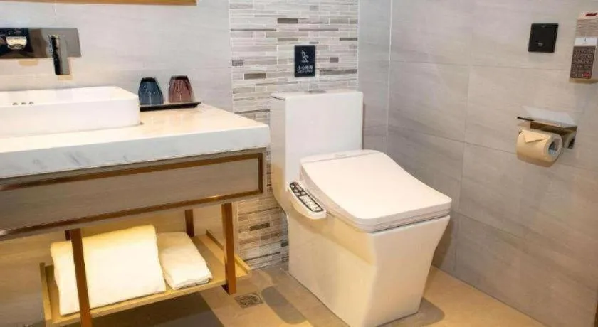 Lavande Hotel Huazhou Beijing Road