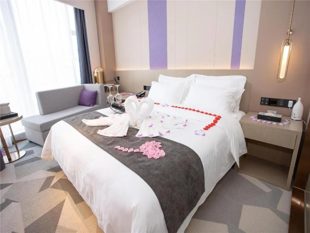 Bed in Lavande Hotel Huazhou Beijing Road