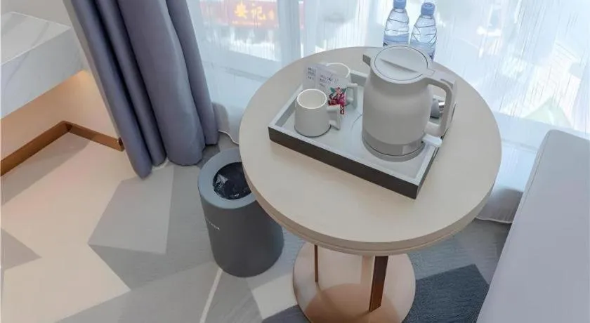 Lavande Hotel Huazhou Beijing Road