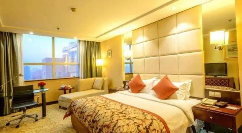 Bed in Dahe Jinjiang Hotel