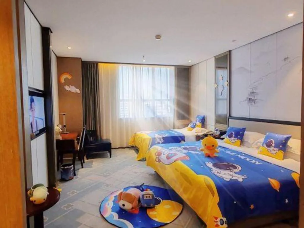 Bed in Dahe Jinjiang Hotel