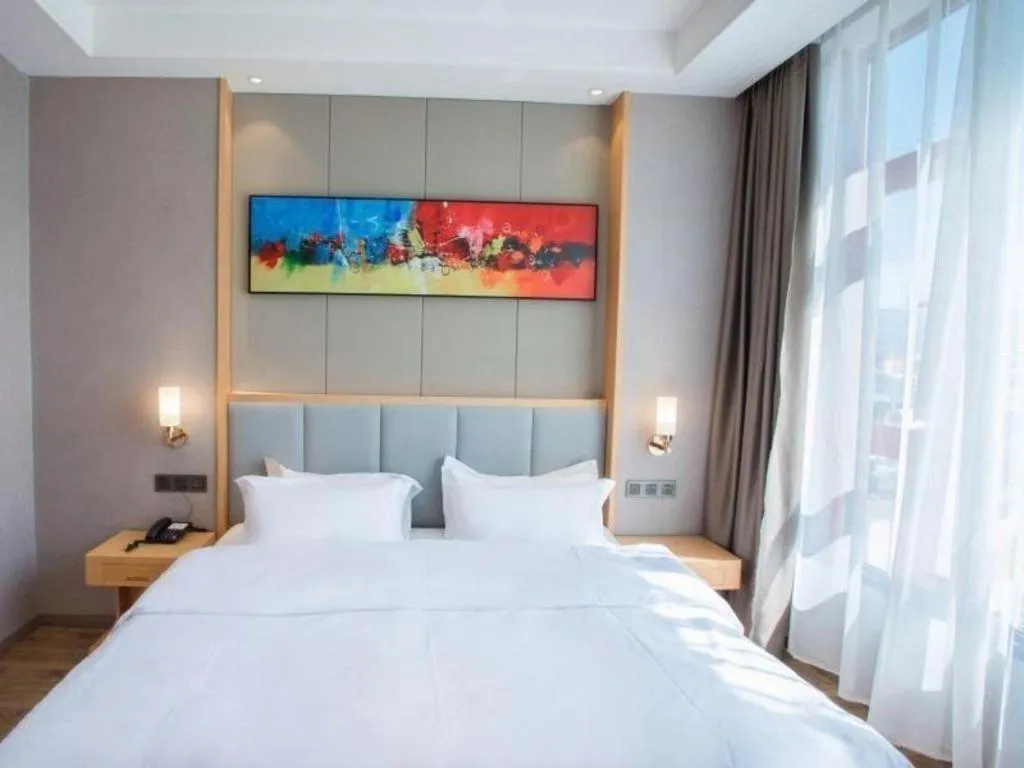 Bed in GreenTree Eastern Hotel Yunnan Shangri-La Yangtang Road