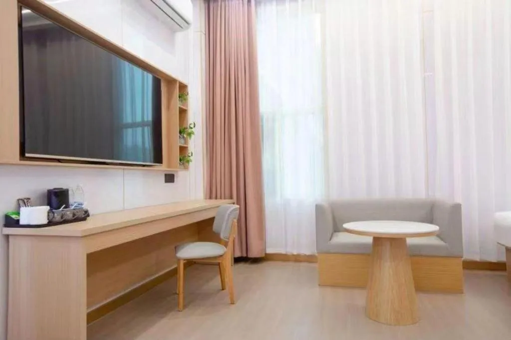 Shell Hotel Nanyang High-Speed Railway Station Jiangying Airport Huayaocheng