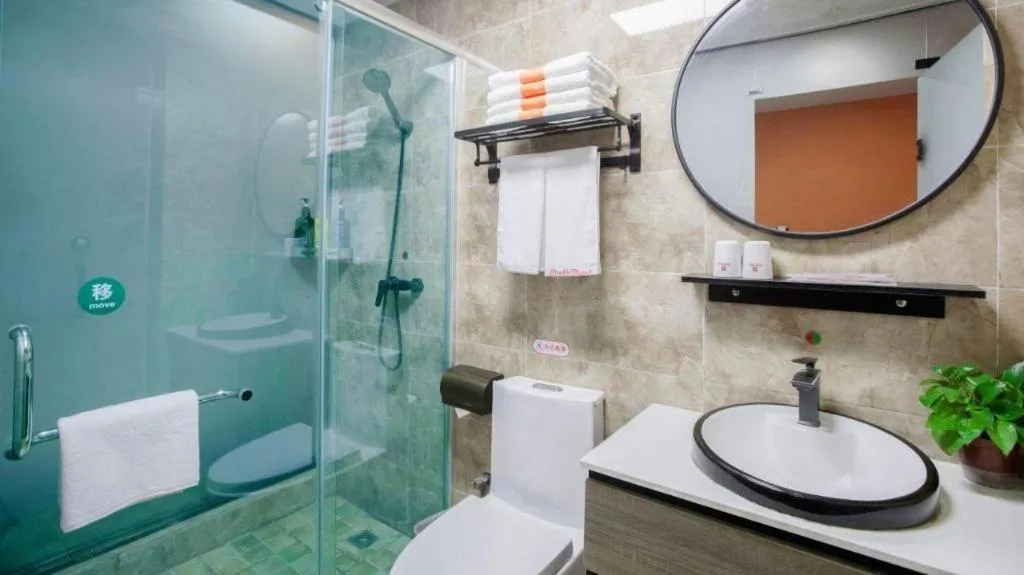 Shell Hotel Nanyang High-Speed Railway Station Jiangying Airport Huayaocheng