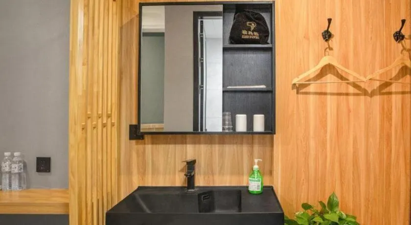 Shell Hotel Nanyang High-Speed Railway Station Jiangying Airport Huayaocheng