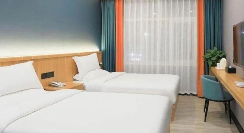 Bed in Shell Hotel Nanyang High-Speed Railway Station Jiangying Airport Huayaocheng