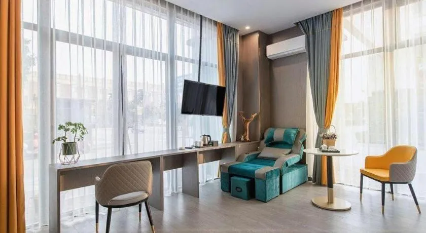 Shell Hotel Nanyang High-Speed Railway Station Jiangying Airport Huayaocheng