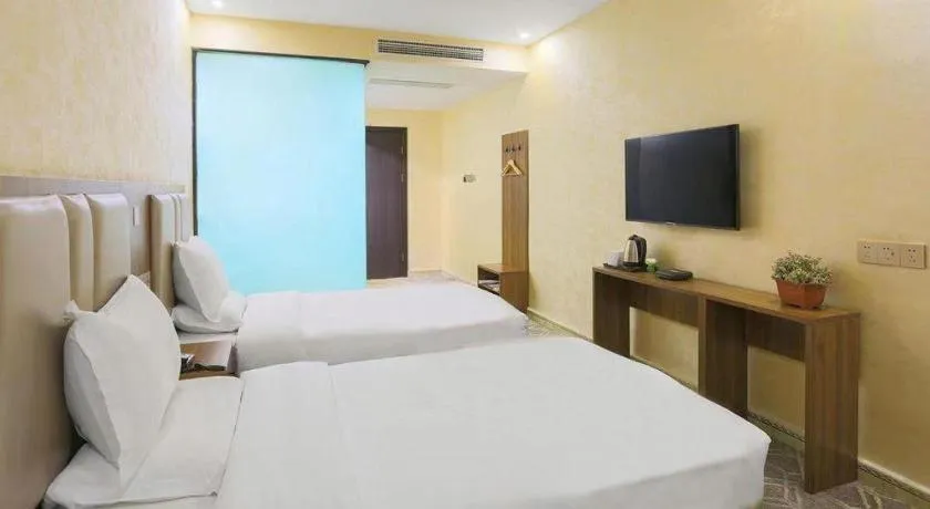 Bed in Shell Hotel Nanyang High-Speed Railway Station Jiangying Airport Huayaocheng