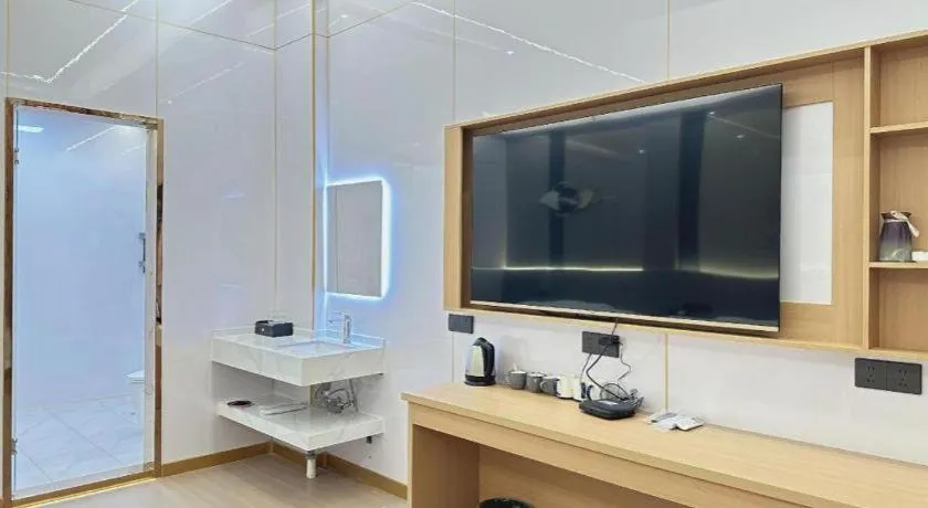 Shell Hotel Nanyang High-Speed Railway Station Jiangying Airport Huayaocheng