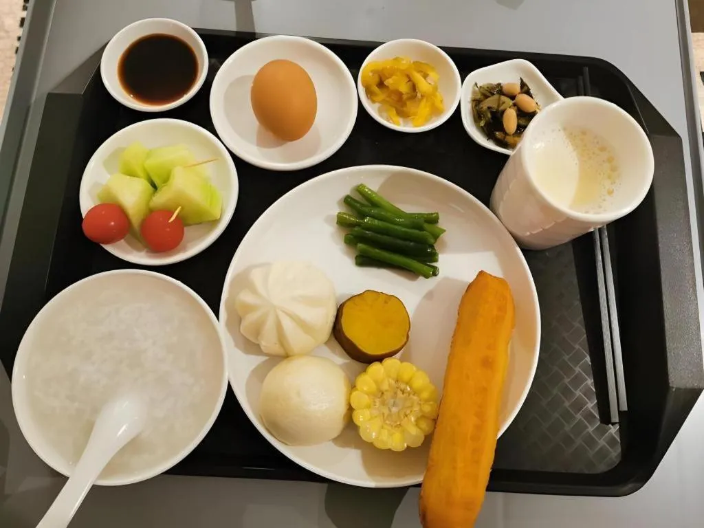 Green Tree Inn Express Shanghai Bund Yuyuan Xiaonanmen Metro Station