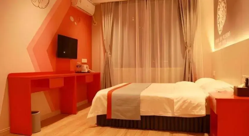 Bed in Shell Hotel Hebi Qi County Qihe Road Bed in Shell Hotel Hebi Qi County Qihe Road