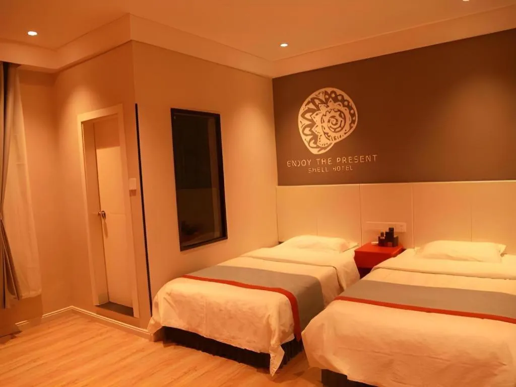 Bed in Shell Hotel Hebi Qi County Qihe Road