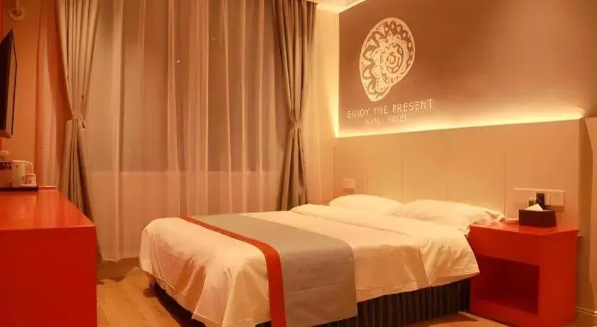 Bed in Shell Hotel Hebi Qi County Qihe Road Bed in Shell Hotel Hebi Qi County Qihe Road
