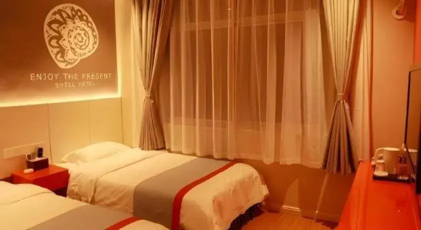 Bed in Shell Hotel Hebi Qi County Qihe Road Bed in Shell Hotel Hebi Qi County Qihe Road