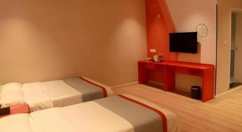 Bed in Shell Hotel Hebi Qi County Qihe Road Bed in Shell Hotel Hebi Qi County Qihe Road