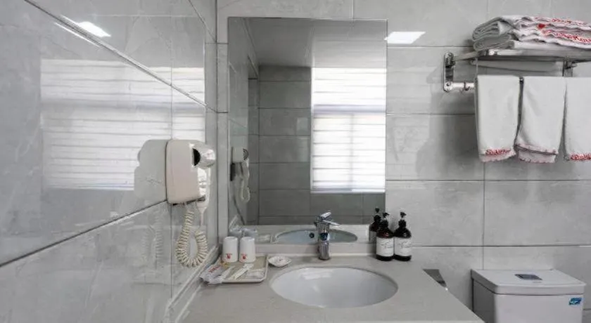 Shell Hotel Zaozhuang Xinchang Road Bada Market