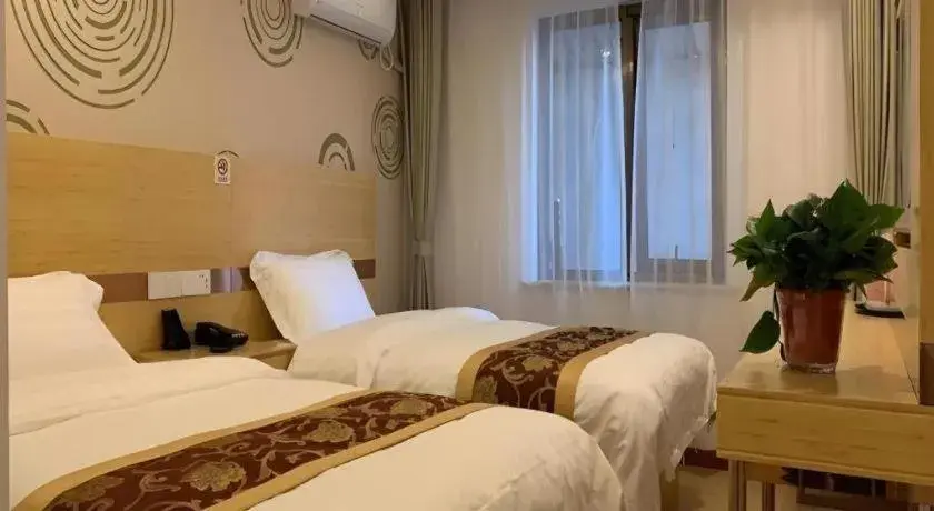 Bed in Shell Hotel Beijing Fangshan District Chengguan Metro Station Bed in Shell Hotel Beijing Fangshan District Chengguan Metro Station