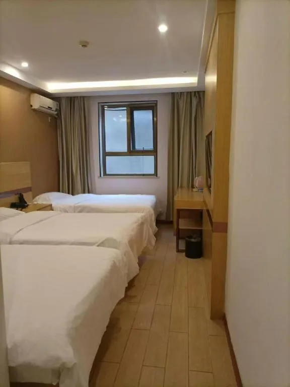 Bed in Shell Hotel Beijing Fangshan District Chengguan Metro Station