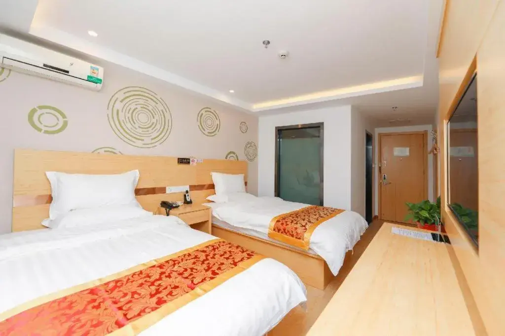 Bed in Shell Hotel Beijing Fangshan District Chengguan Metro Station Bed in Shell Hotel Beijing Fangshan District Chengguan Metro Station