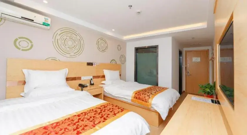 Bed in Shell Hotel Beijing Fangshan District Chengguan Metro Station Bed in Shell Hotel Beijing Fangshan District Chengguan Metro Station